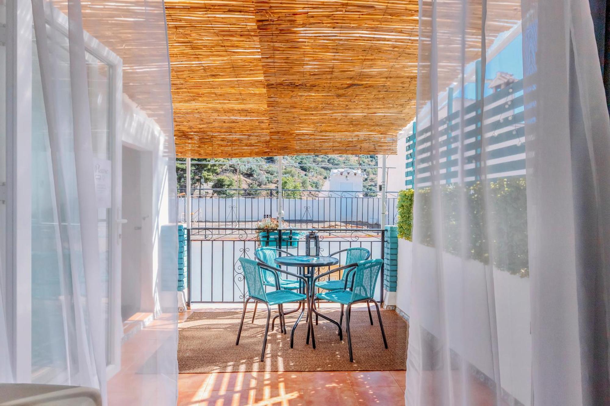 Casa De La Montana Apartments Sayalonga المظهر الخارجي الصورة