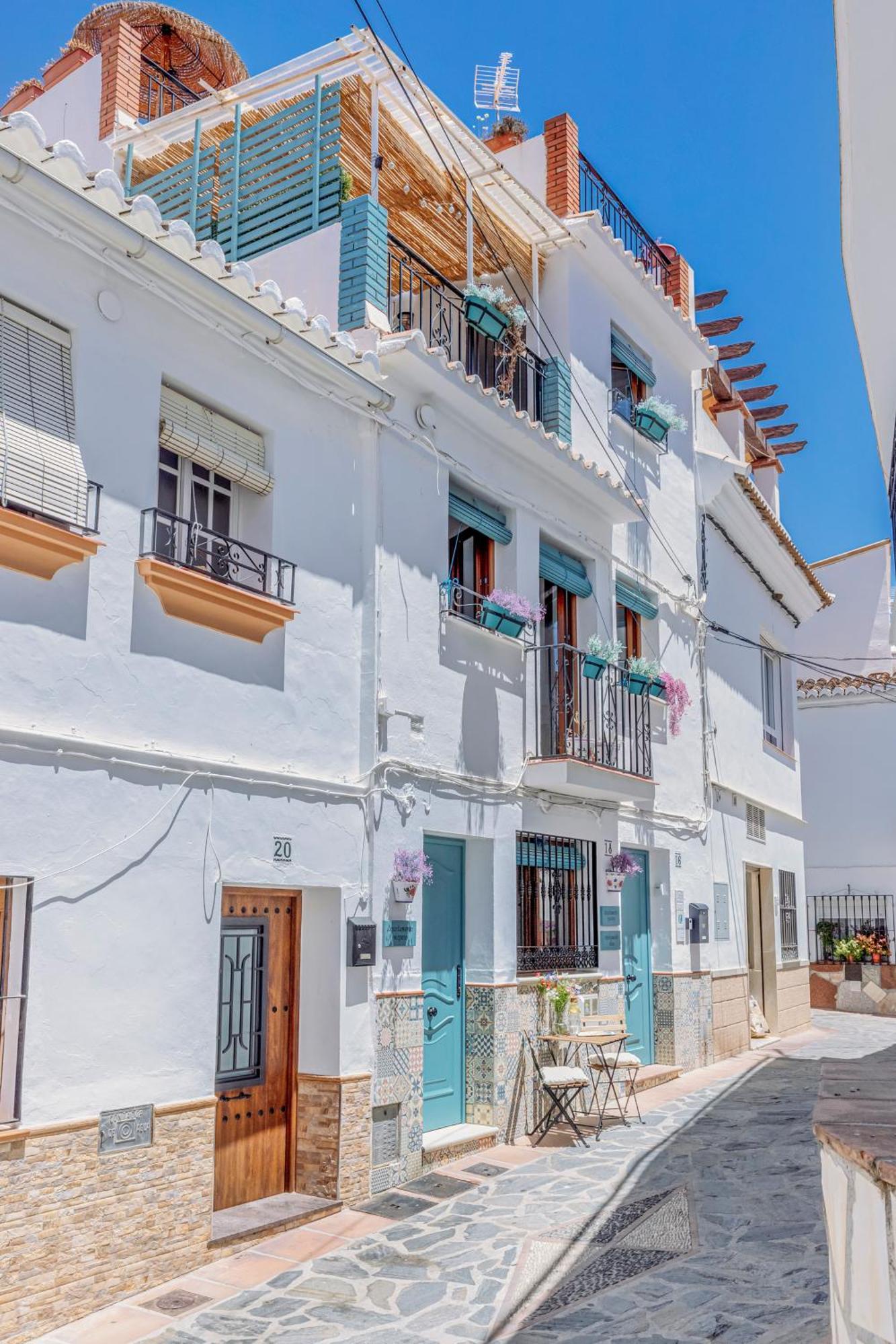 Casa De La Montana Apartments Sayalonga المظهر الخارجي الصورة